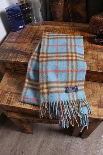 BURBERRYS (32cm x 136cm)  made in ENGLAND &quot;cashmere&quot;