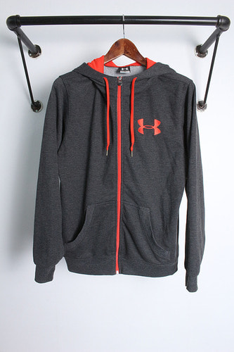 UNDER ARMOUR (S)