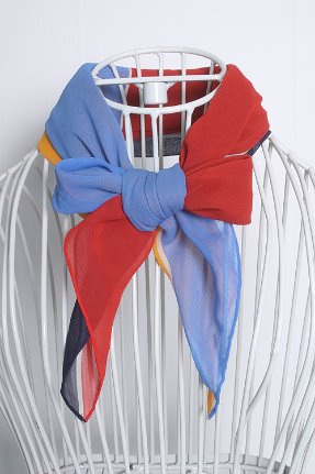 Yves Saint Laurent  (75cm x 75cm) &quot;silk&quot;