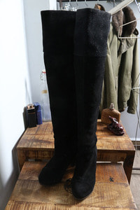 Jpn (225~230) &quot;Leather&quot; thigh high BOOTS