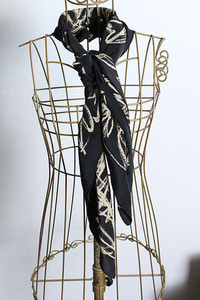 SONIA RYKIEL FOULARDS ( 84 cm x 88 cm ) &quot;silk&quot;