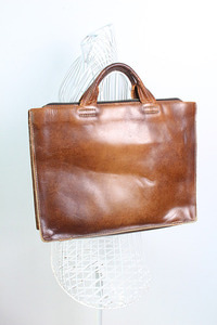 MARUEM  (39.5cm x 30cm) made in JAPAN &quot;Leather&quot;