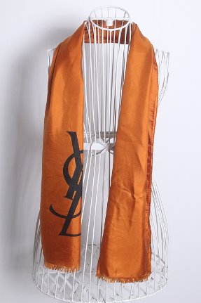 Yves Saint Laurent  (39cm x 147m) &quot;silk&quot;