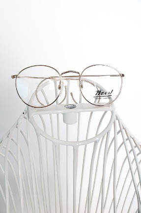 ~00s NEW! eyewear collection
