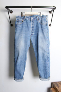 Levi&#039;s 501xx (35~36) &quot; made in USA &quot;